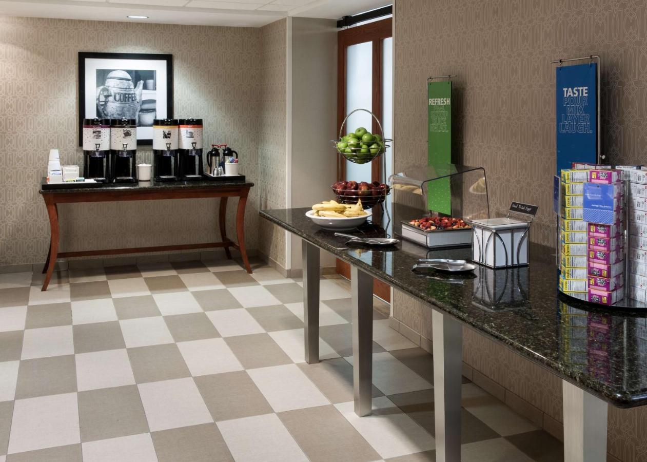 Hampton Inn & Suites Davenport Ngoại thất bức ảnh