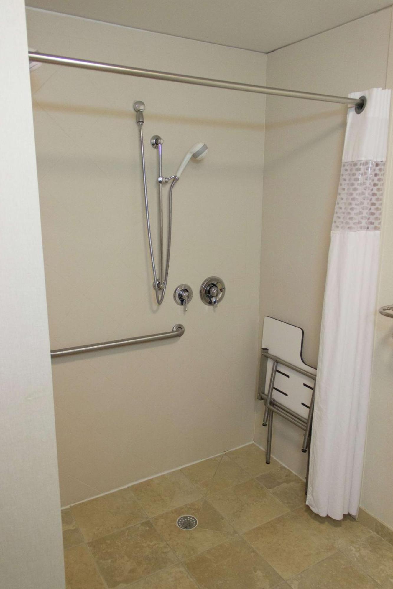 Hampton Inn & Suites Davenport Ngoại thất bức ảnh