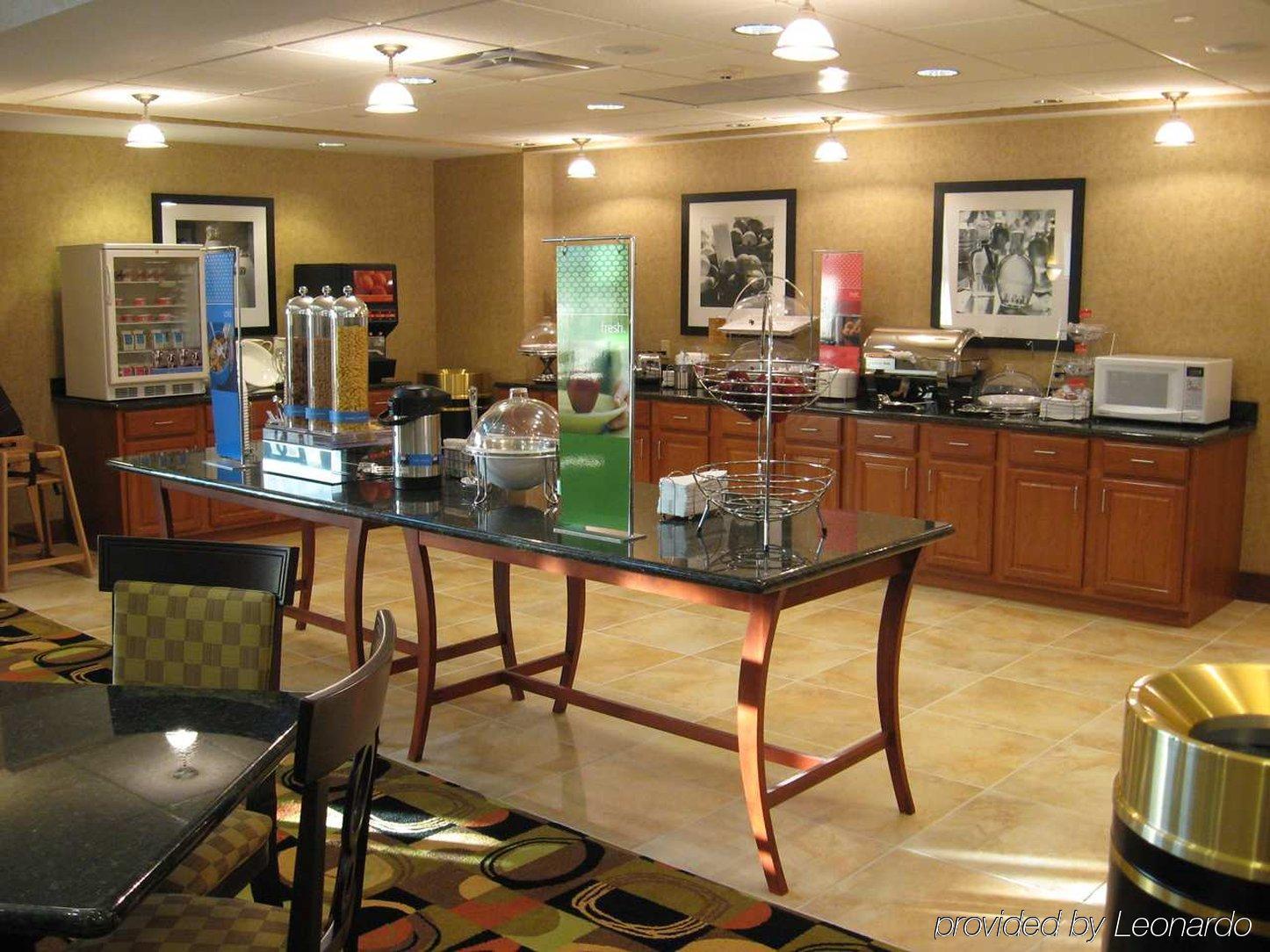 Hampton Inn & Suites Davenport Nhà hàng bức ảnh