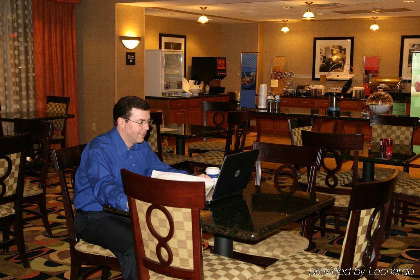 Hampton Inn & Suites Davenport Nhà hàng bức ảnh